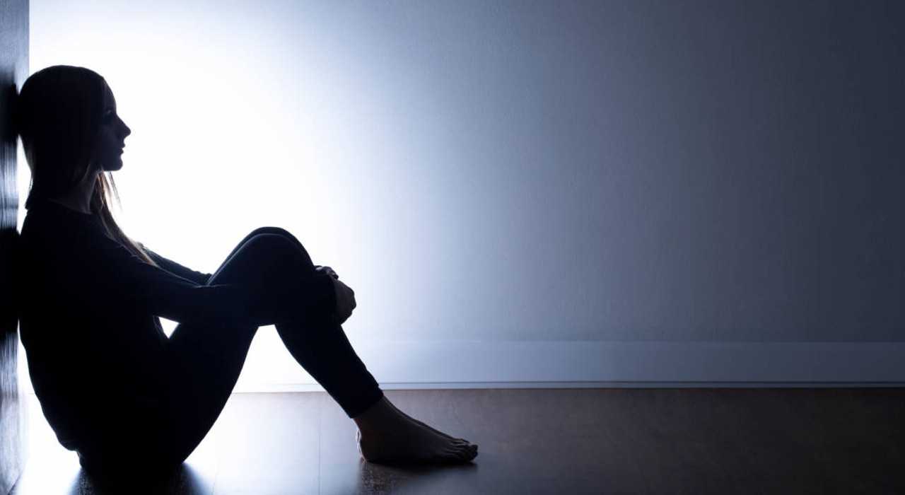 Depressão causas sintomas e tratamentos